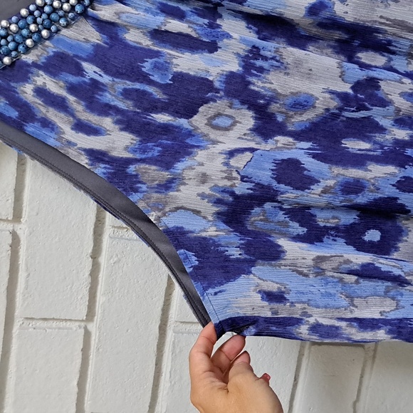 Maggie Barnes Blue/Gray Sleeveless Lined Beaded Neckline Formal Dress. Sz 5X - Picture 5 of 8